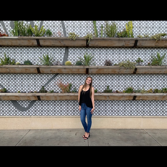 Meet your Posher, Anna - Picture 6 of 6